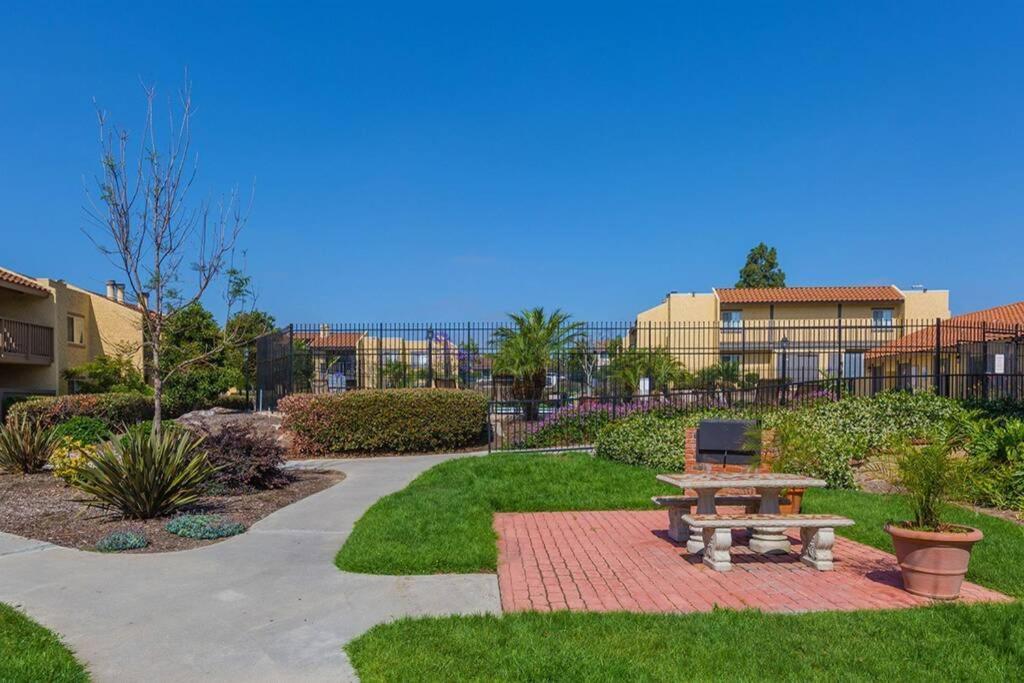 Departamento Completo En San Diego Hablamos Espanol エクステリア 写真